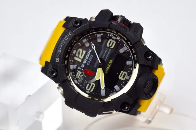 Casio G-Shock Mudmaster Black and Yellow Sports Watch 7
