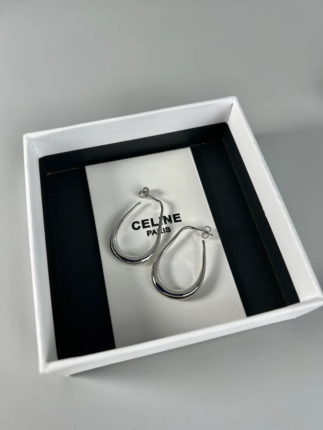 Celine Asymmetrical Teardrop Hoop Earrings 5