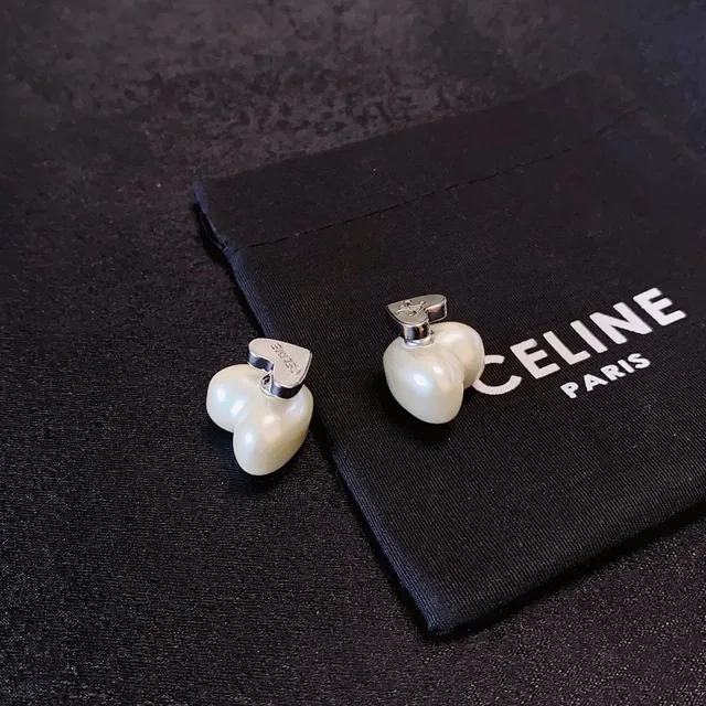 Celine Heart-Shaped Pearl and Gold-Tone Stud Earrings 3