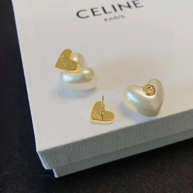 Celine Heart-Shaped Pearl and Gold-Tone Stud Earrings 6