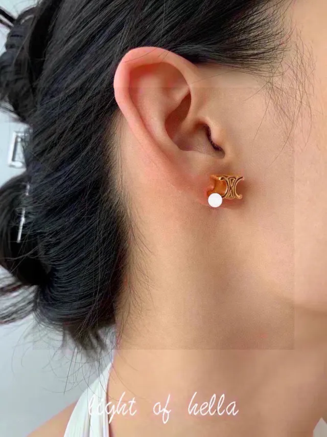 Celine Triomphe 互锁双C 镀金耳钉 6