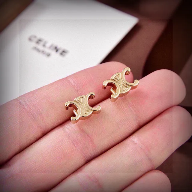 Celine Triomphe 互锁双C 镀金耳钉 7