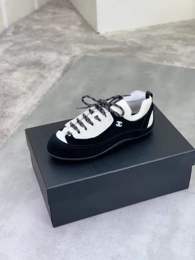 Chanel Black and White Suede Textile Contrast Lifestyle Sneaker 5
