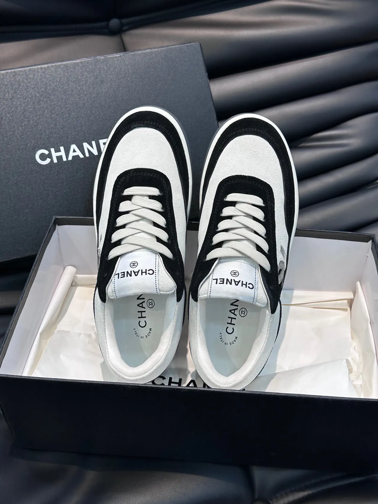 Chanel Black White Low-Top Suede-and-Leather Panelled Lifestyle Sneakers 4