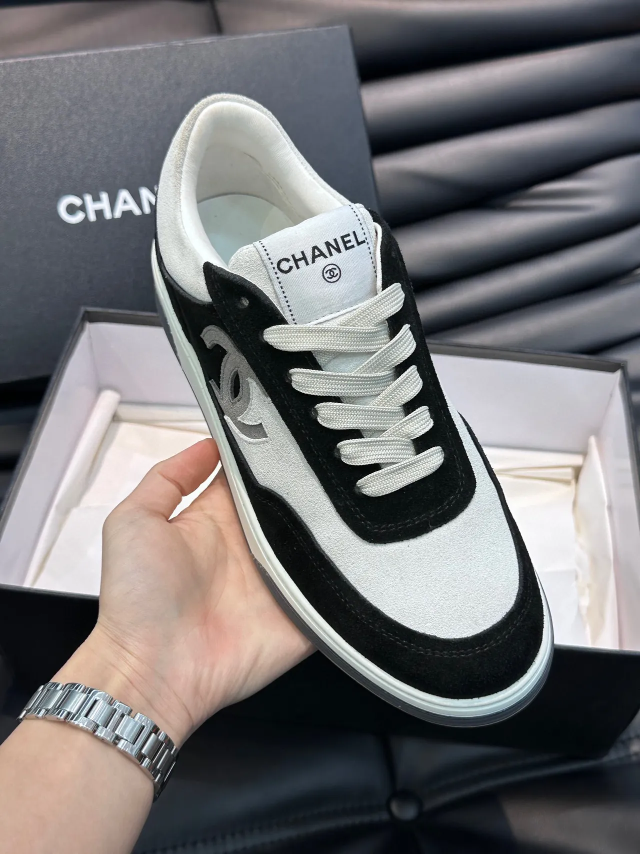 Chanel Black White Low-Top Suede-and-Leather Panelled Lifestyle Sneakers 5