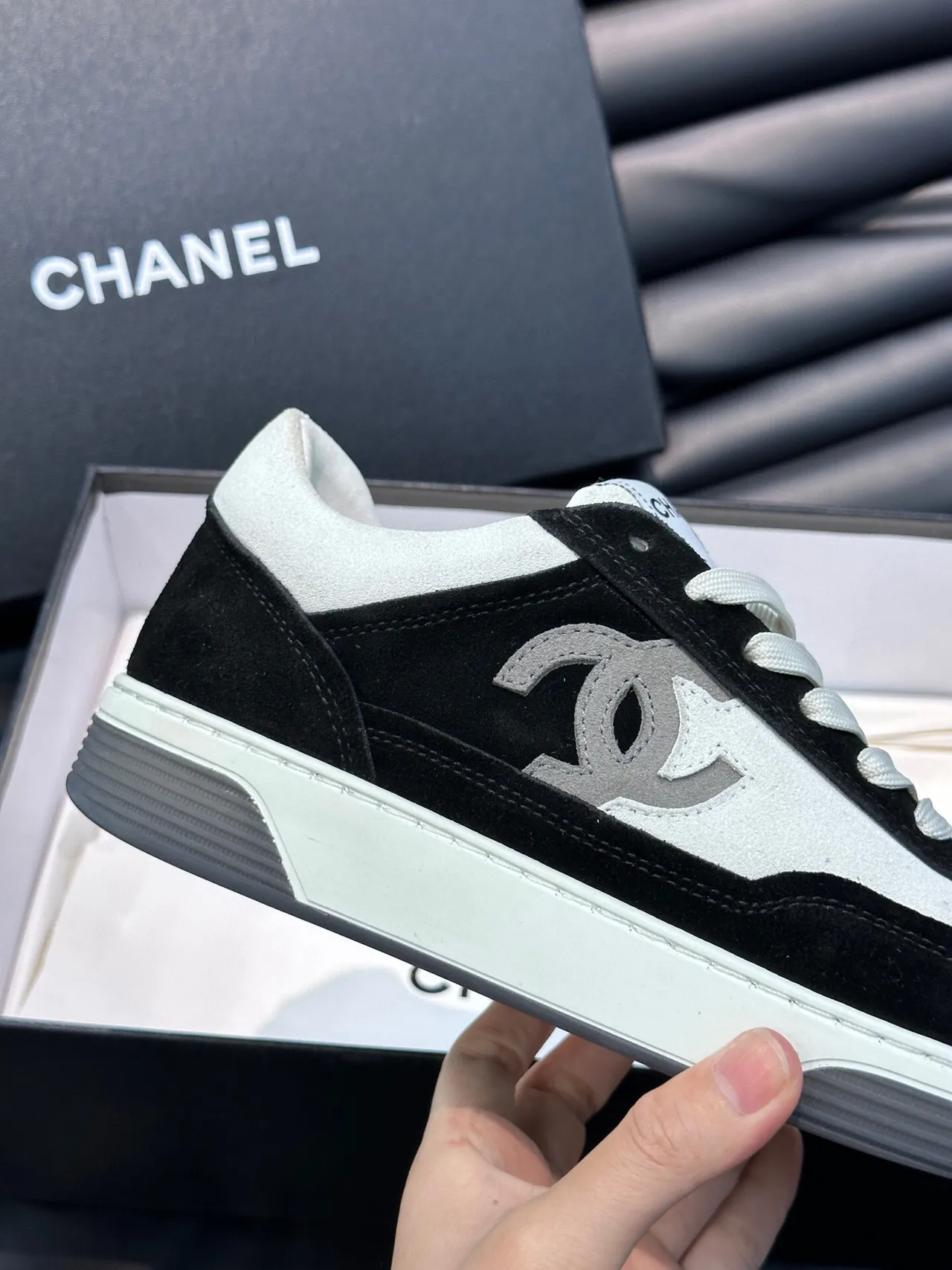 Chanel Black White Low-Top Suede-and-Leather Panelled Lifestyle Sneakers 7
