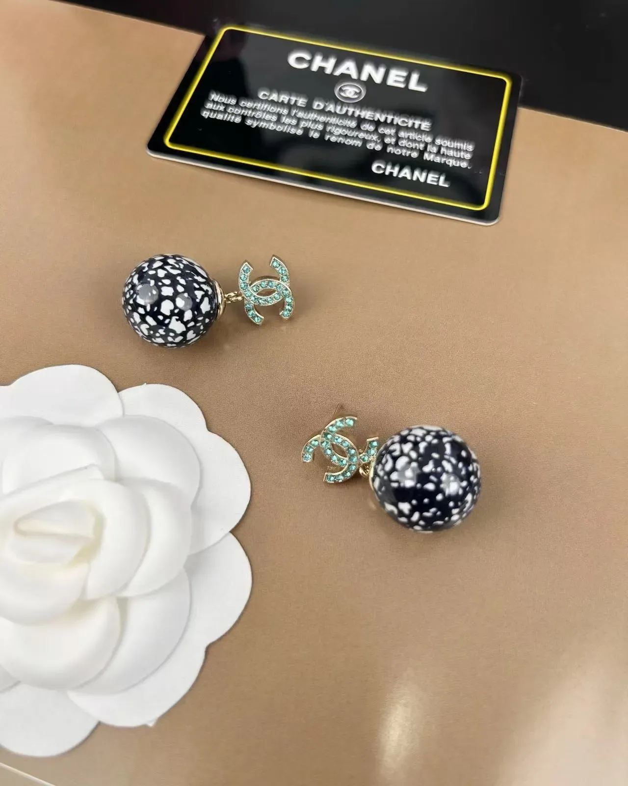 Chanel Black White Speckled Resin Sphere Gold-Tone Drop Construction Earrings 3