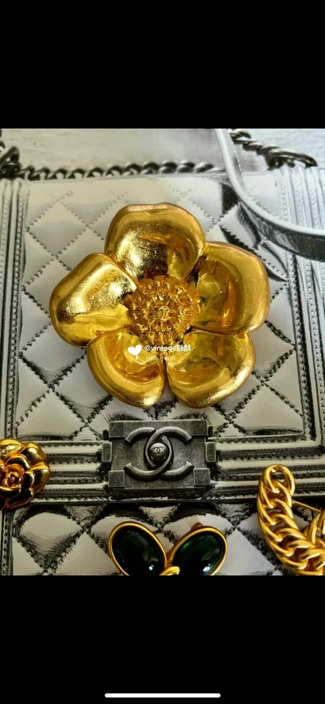 Chanel Camellia Broche Doré Métallique Fleur 3