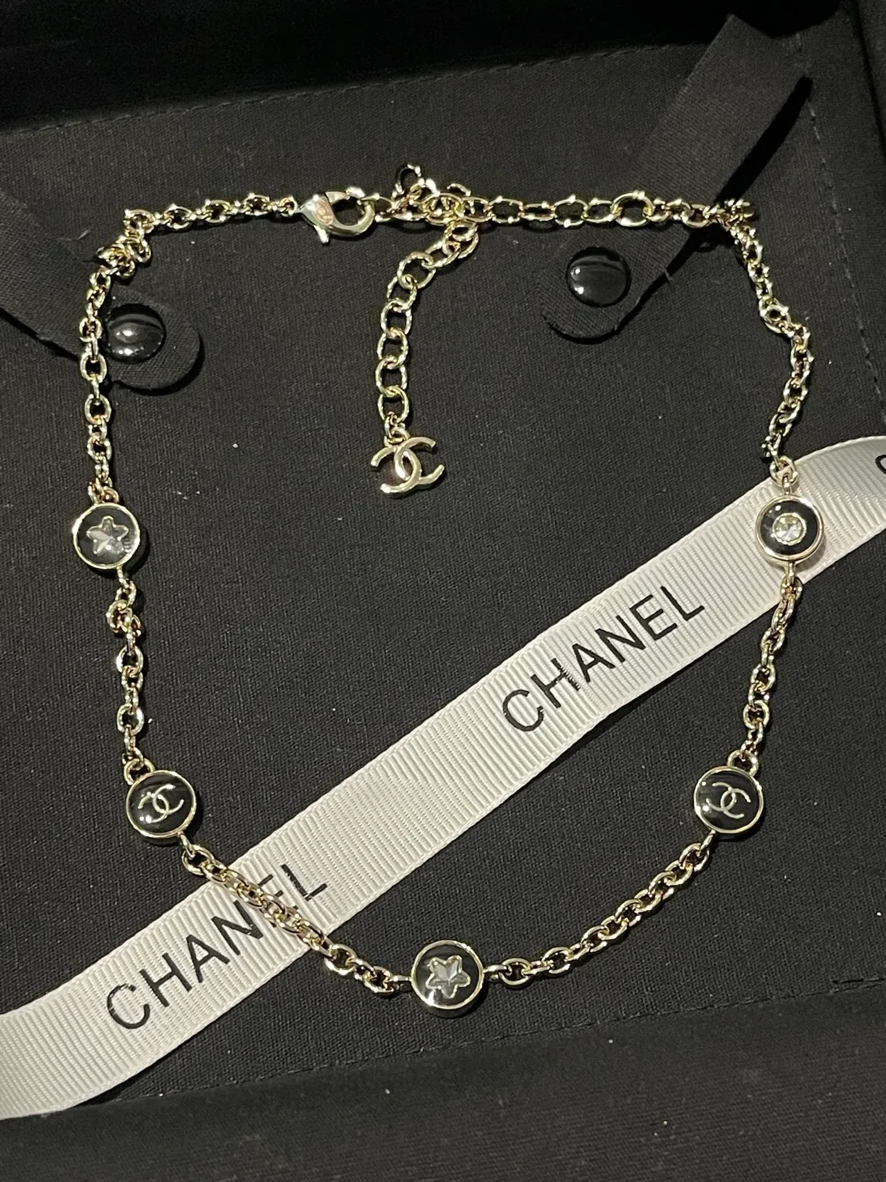 Chanel Camellia Chain Necklace Gold White Circular CC-Logo Charms Necklace 5