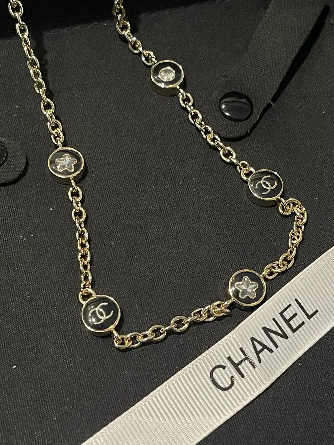 Chanel Camellia Chain Necklace Gold White Circular CC-Logo Charms Necklace 7