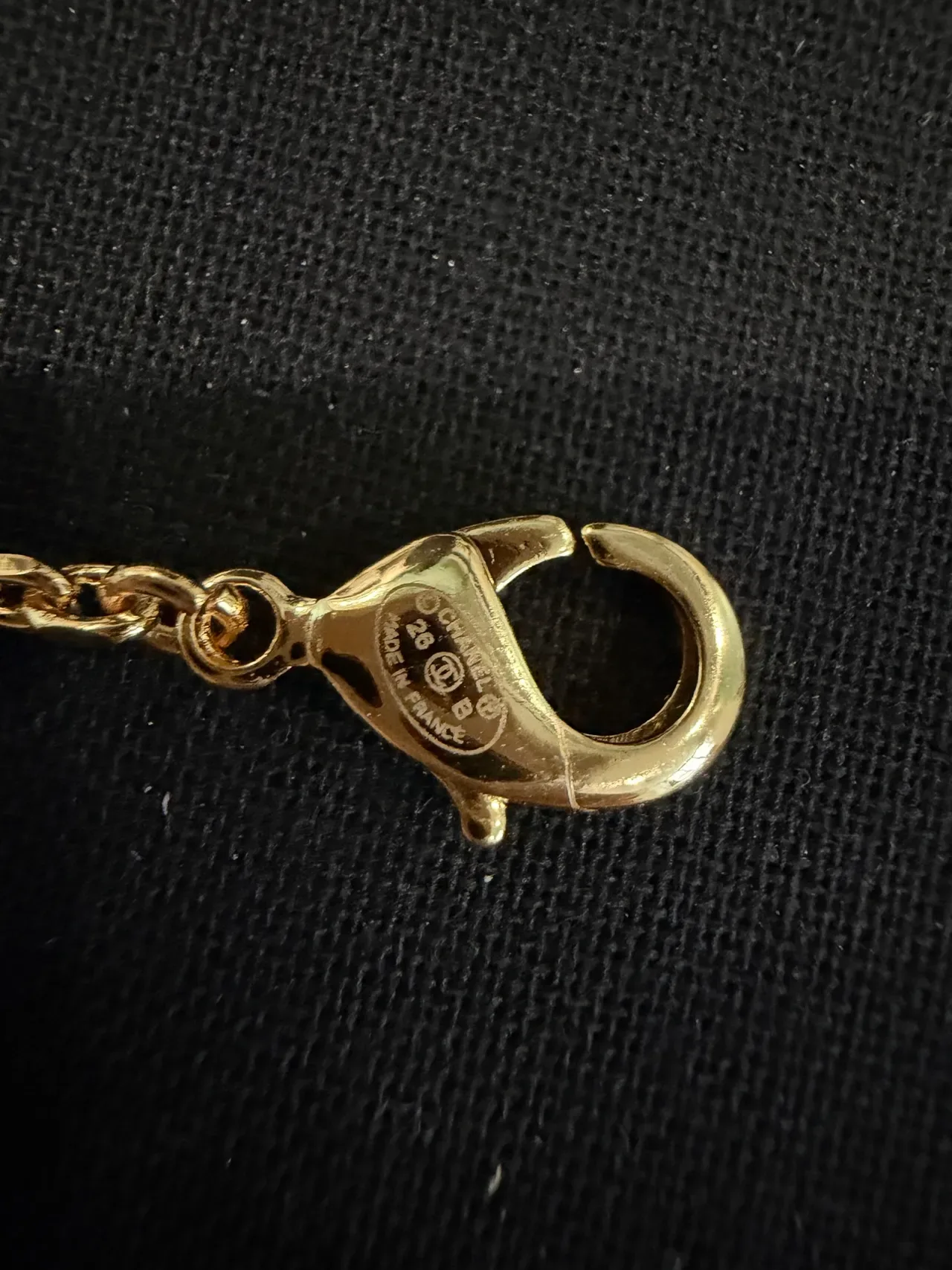 Chanel Camellia Émail et Perle Bracelet Doré 2