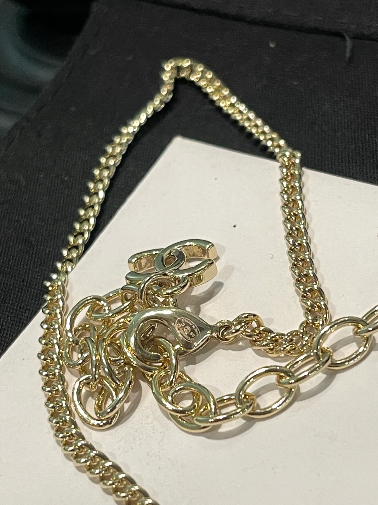 Chanel Camellia pingente ouro preto interligado CC logo cabo trançado motivo colar 7