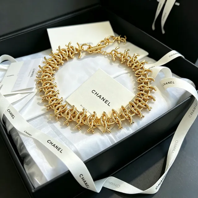 Chanel CC Chain Gold-Tone Necklace 9