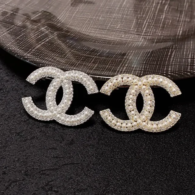 Chanel CC Logo Pave Crystal Brooch 4