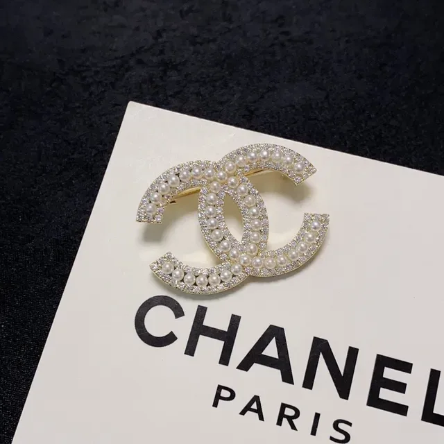 Chanel CC Logo Pave Crystal Brooch 8