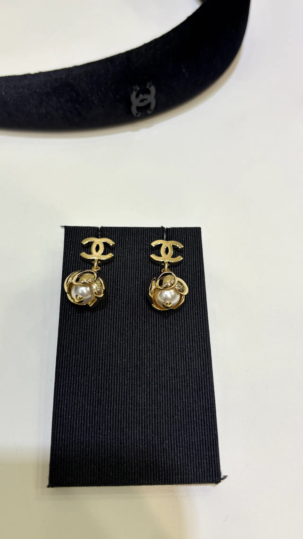 Chanel CC Logo Pearl Drop Earrings 6
