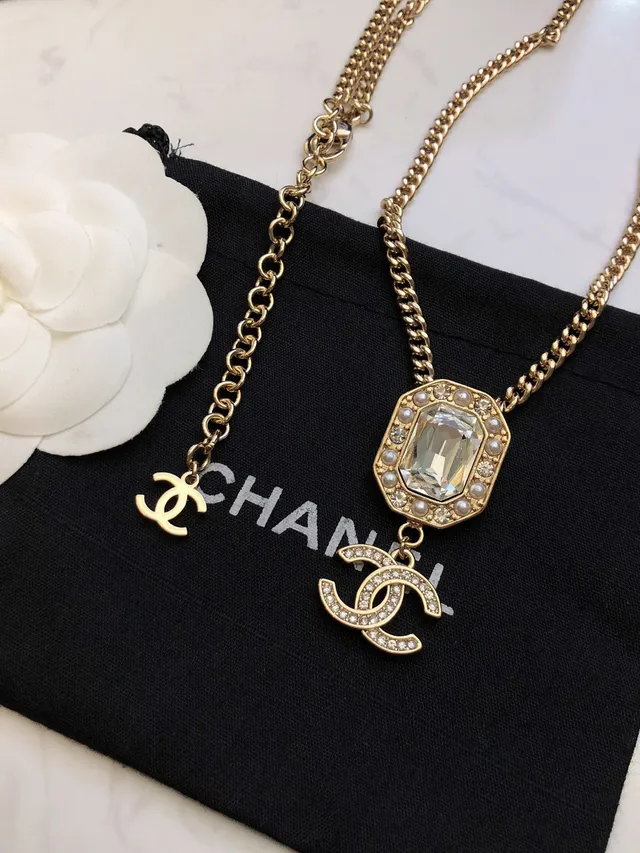 Chanel CC Necklace Gold White Curb Chain Octagonal Crystal Centerpiece Necklace 3