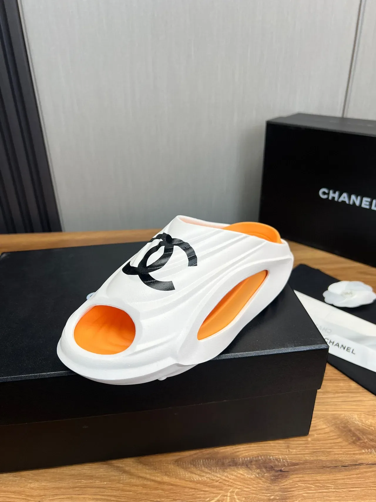 Chanel CC Slide White Orange Molded Rubber-Like Upper Interlocking Logo Slippers 2