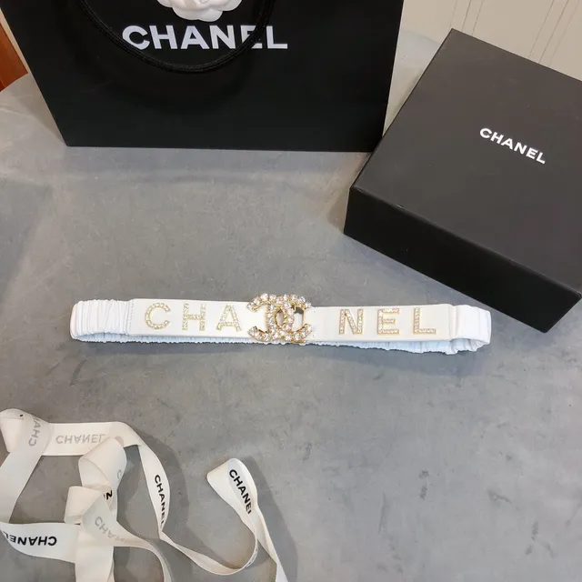 Chanel CHANEL Letter Crystal Belt White Leather Belt 5