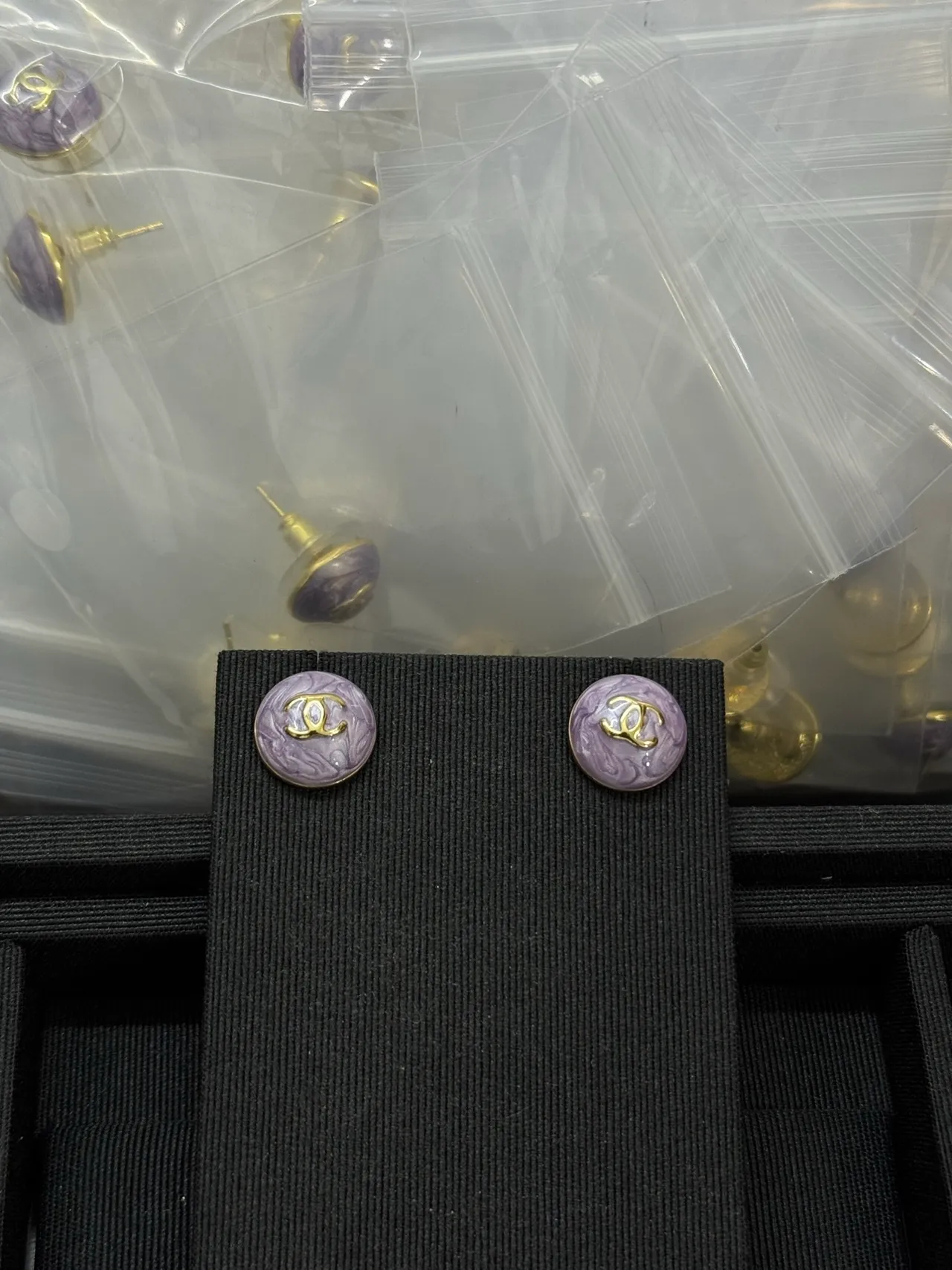 Chanel Enamel CC Logo Button Purple Gold Circular Marbled Lavender Earrings 4
