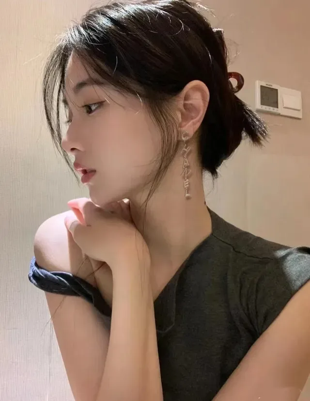 Chanel Logo Letter Pearl Earrings 5