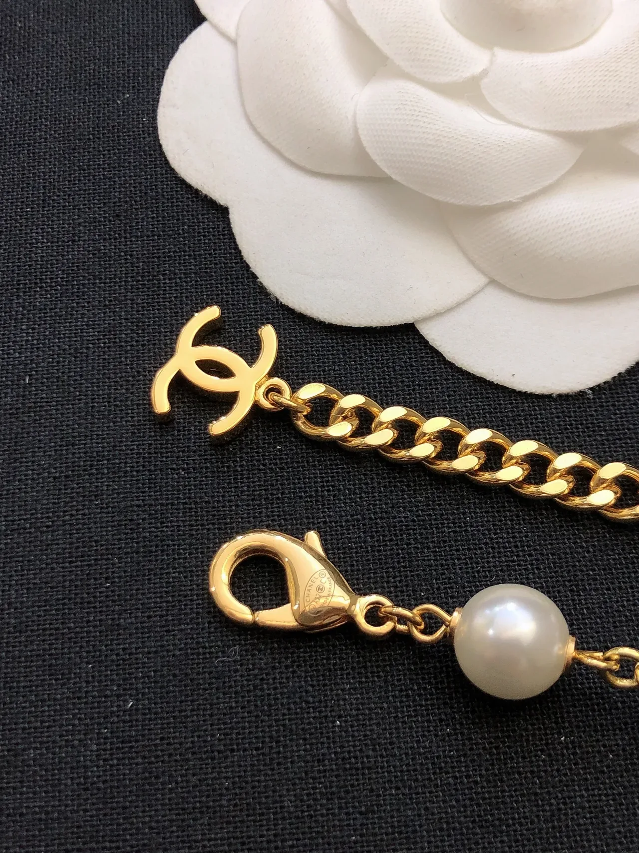 Chanel Long Pearl Necklace White Gold Chain Interlocking CC Logo Charms Necklace 3