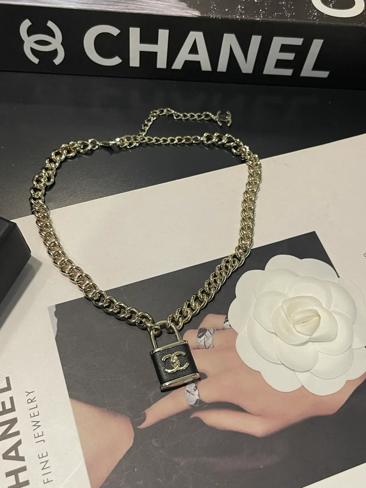 Chanel Padlock Pendant Silver-Tone Chain Necklace 3