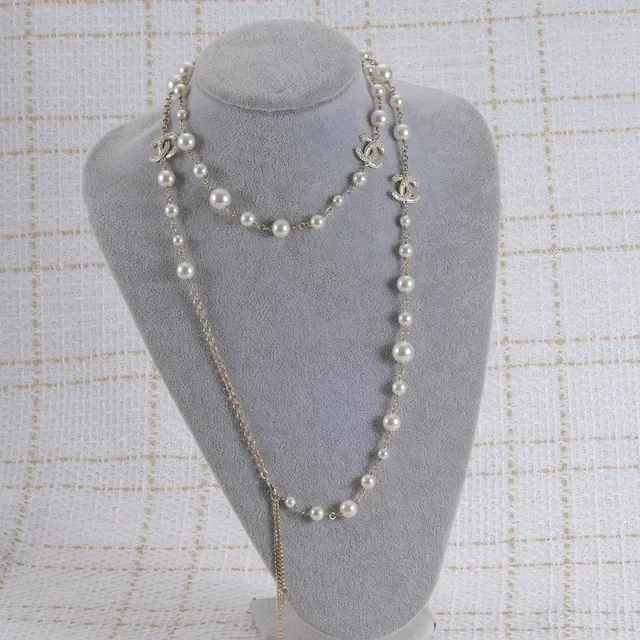 Chanel Pearl and Chain Interlocking CC Logo Necklace 2