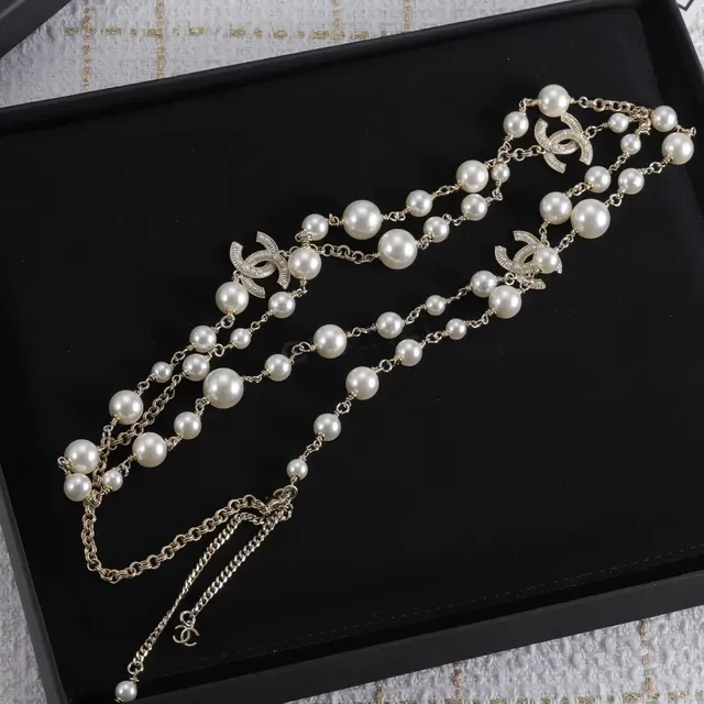 Chanel Pearl and Chain Interlocking CC Logo Necklace 6