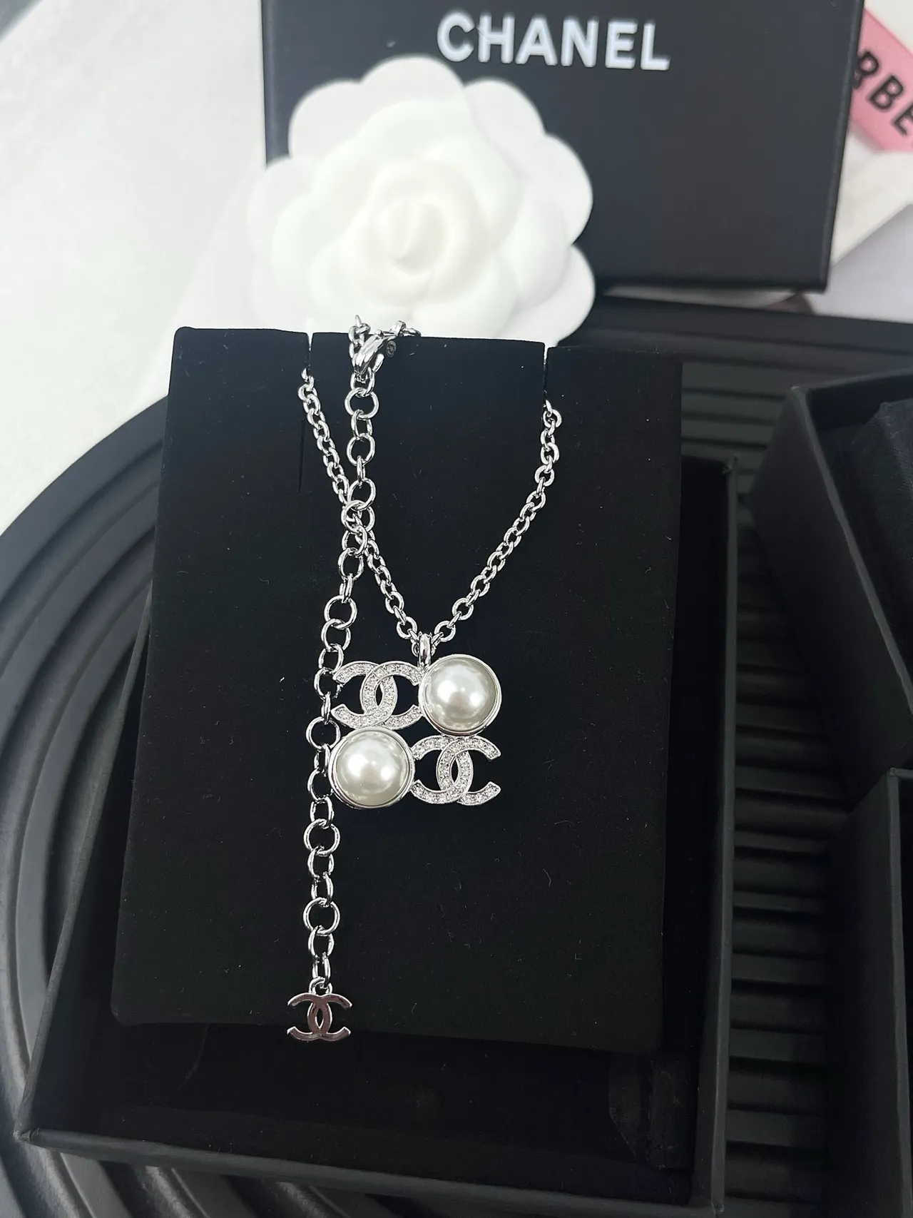 Chanel Pearl & CC Silver White Interlocking Logo Double Accent Necklace 9