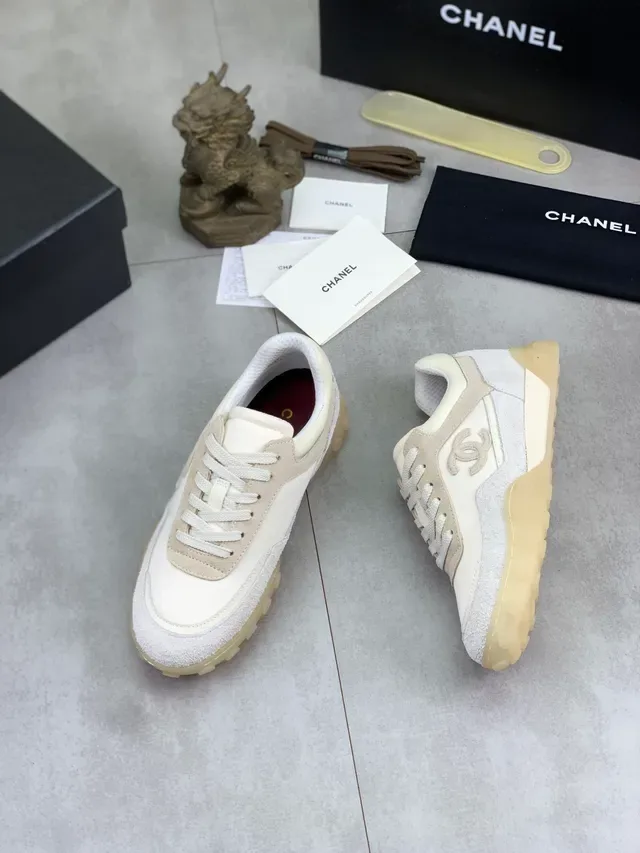 Chanel Runway Sneaker Beige Blanc Low Top Matériaux Mixtes Chaussures Lifestyle 5