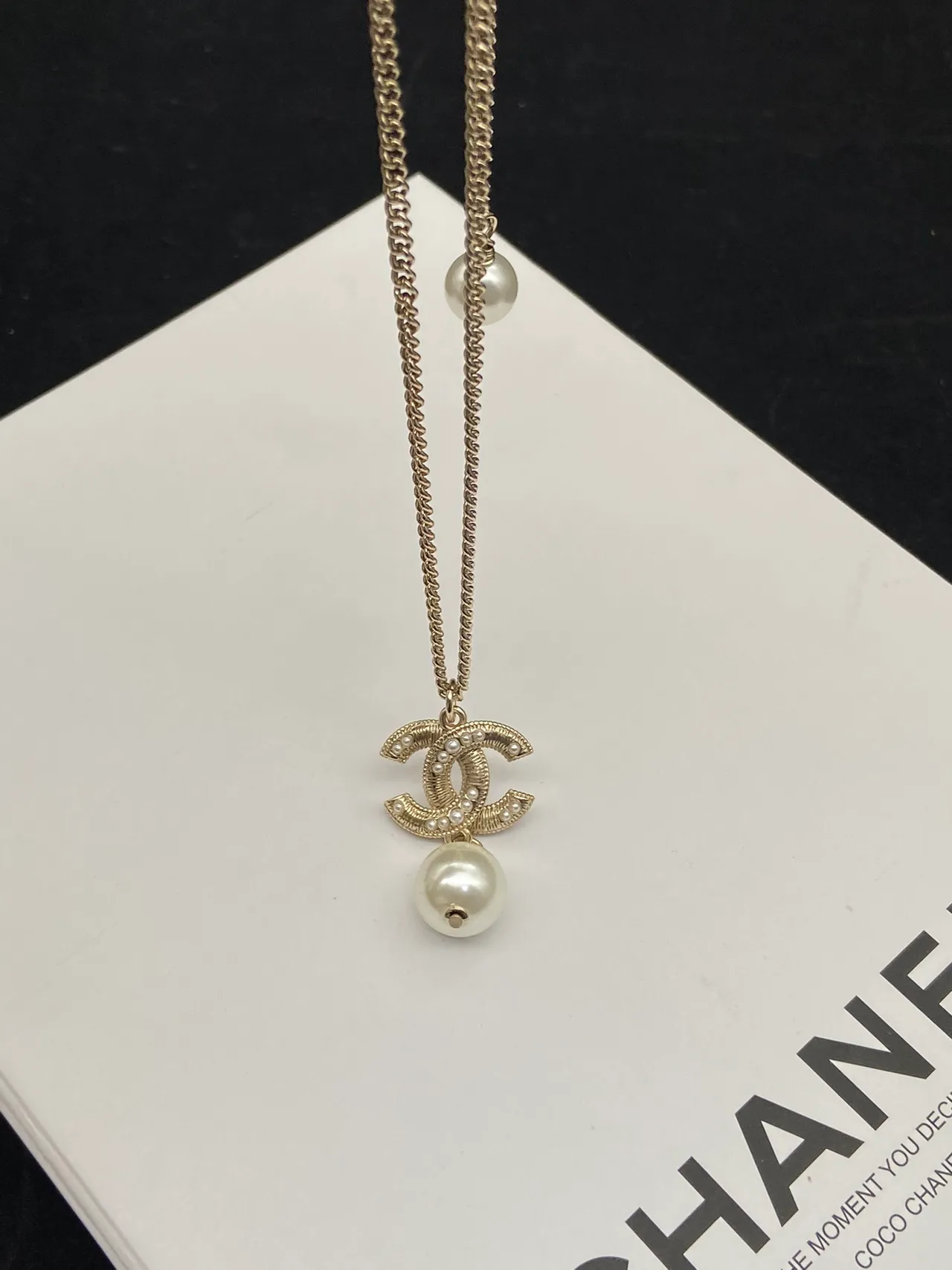 Chanel Silver White Pearl-Strung Interlocking CC Logo Necklace 3