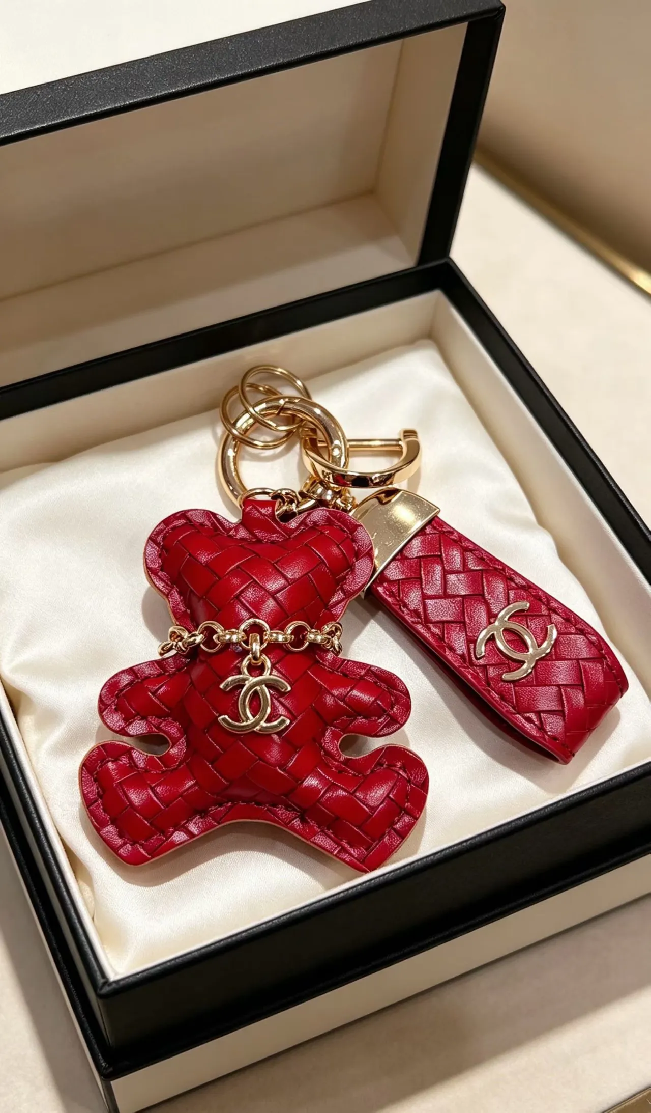 Chanel Teddy Bear Pink Gold Quilted Leather Interlocking CC Logo Handbag 3
