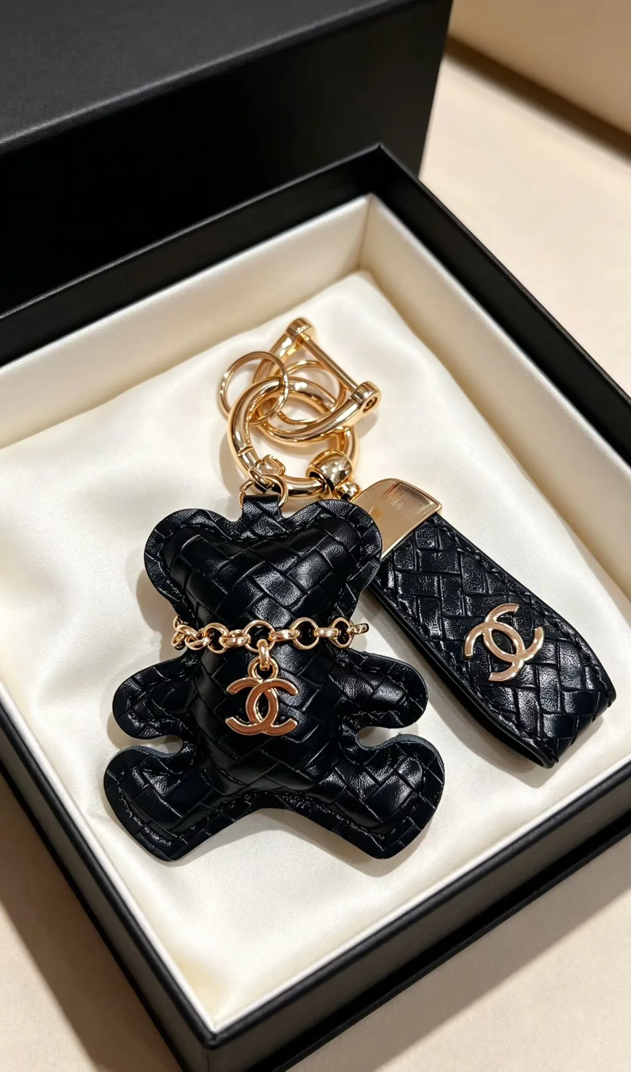 Chanel Teddy Bear Pink Gold Quilted Leather Interlocking CC Logo Handbag 6