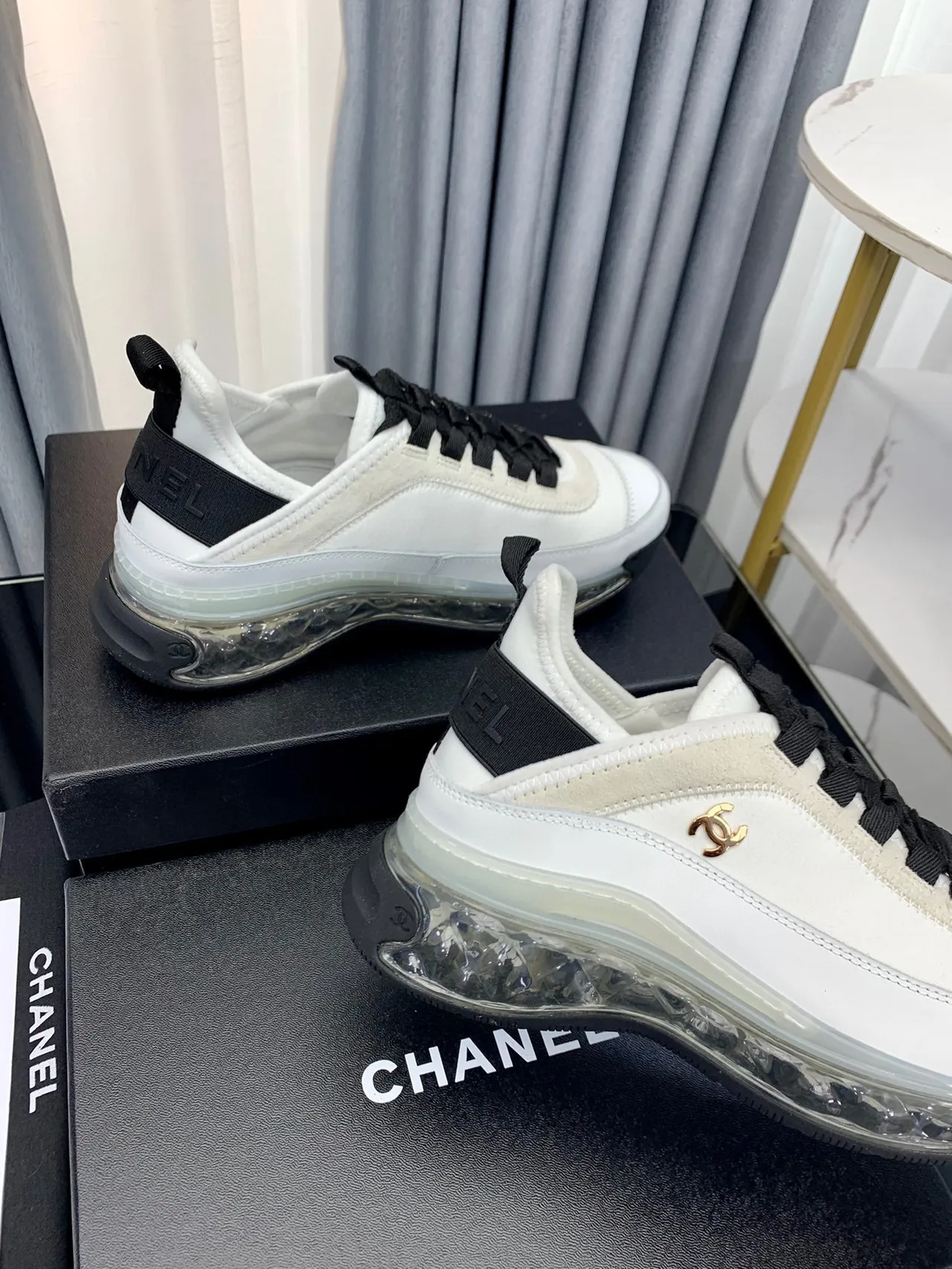 Chanel White Black Bubble Sole Interlocking CC Logo Chunky Sneakers 4