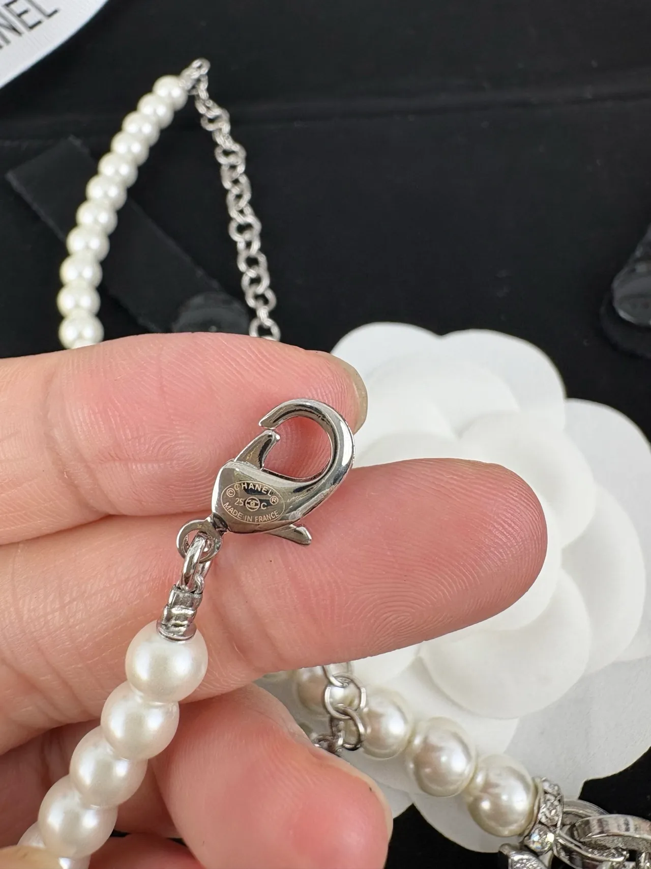 Chanel White Silver Pearl Strand Interlocking CC Logo Necklace 3