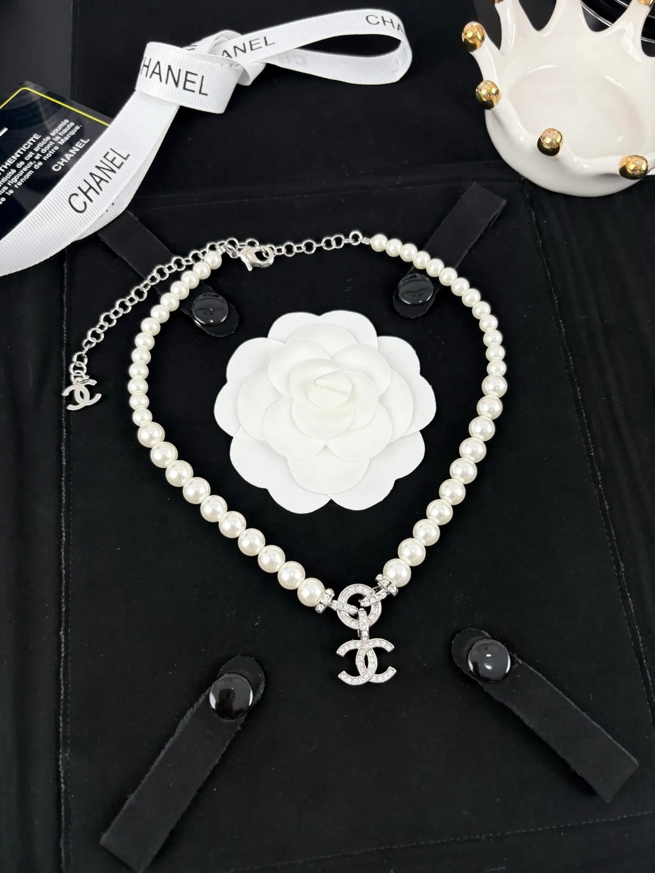 Chanel White Silver Pearl Strand Interlocking CC Logo Necklace 9