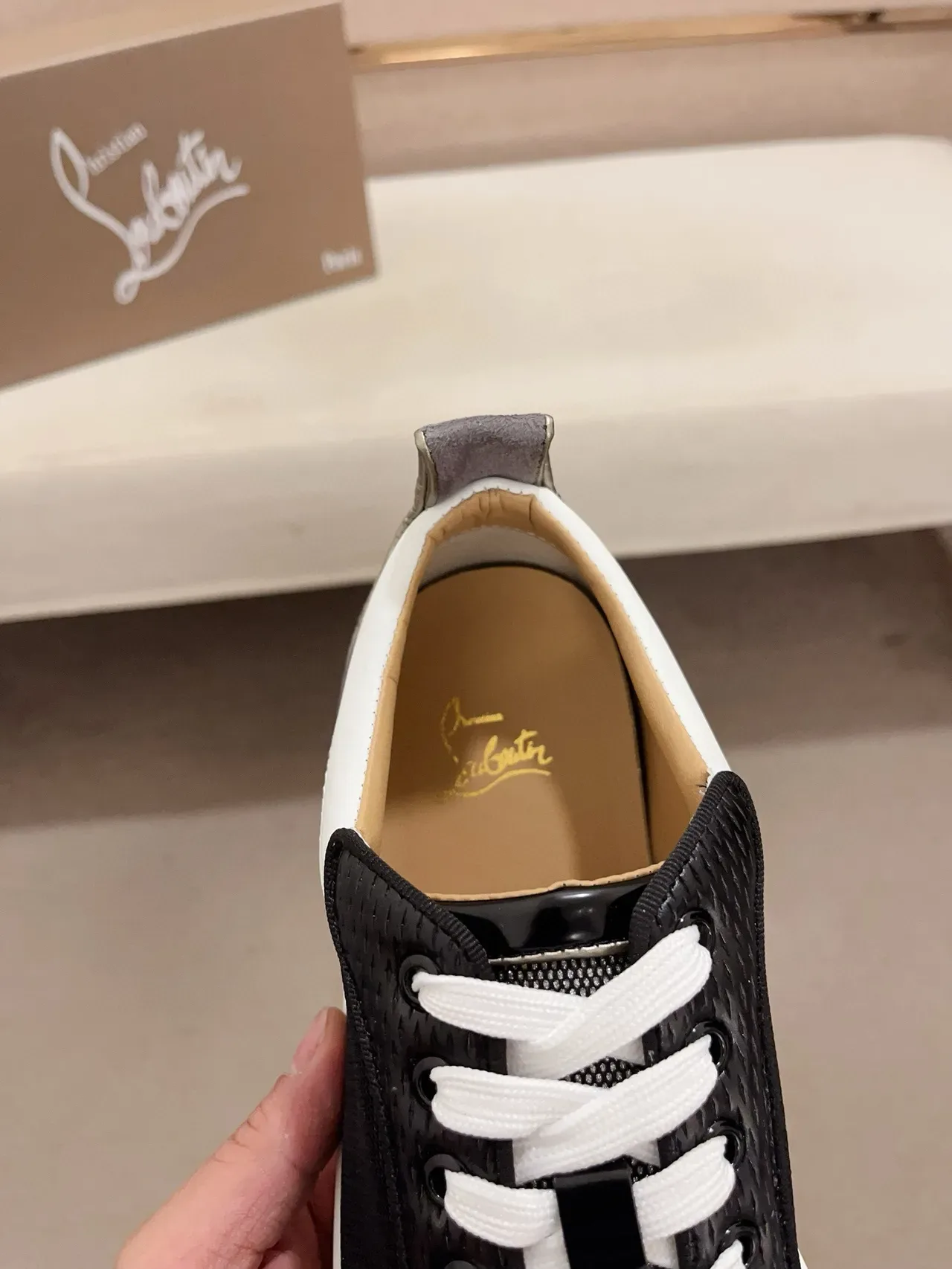 Christian Louboutin Noir Blanc Bout avec Spikes Tige en Matériau Mixte Sneakers Lifestyle 5