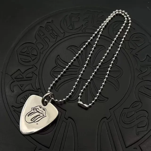 Chrome Hearts Pendentif de Púa de Guitare Argent Motifs Gravés 6