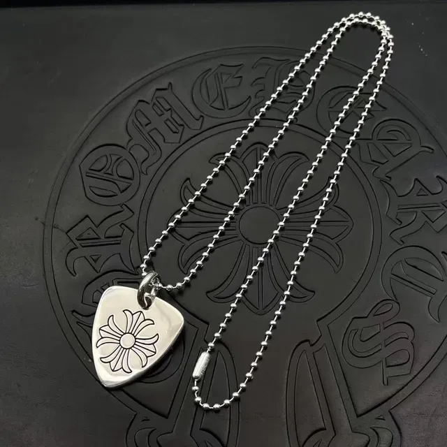 Chrome Hearts Pendentif de Púa de Guitare Argent Motifs Gravés 7