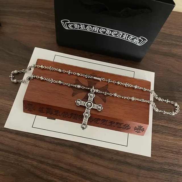Chrome Hearts Croix Ornée Turquoise Pendentif 2