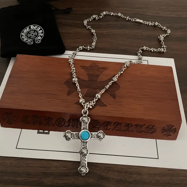 Chrome Hearts Croix Ornée Turquoise Pendentif 4