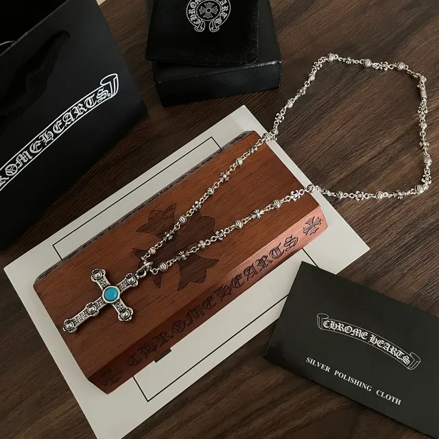 Chrome Hearts Croix Ornée Turquoise Pendentif 6