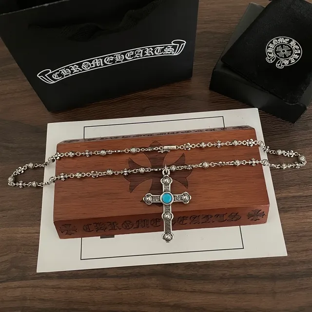 Chrome Hearts Croix Ornée Turquoise Pendentif 7