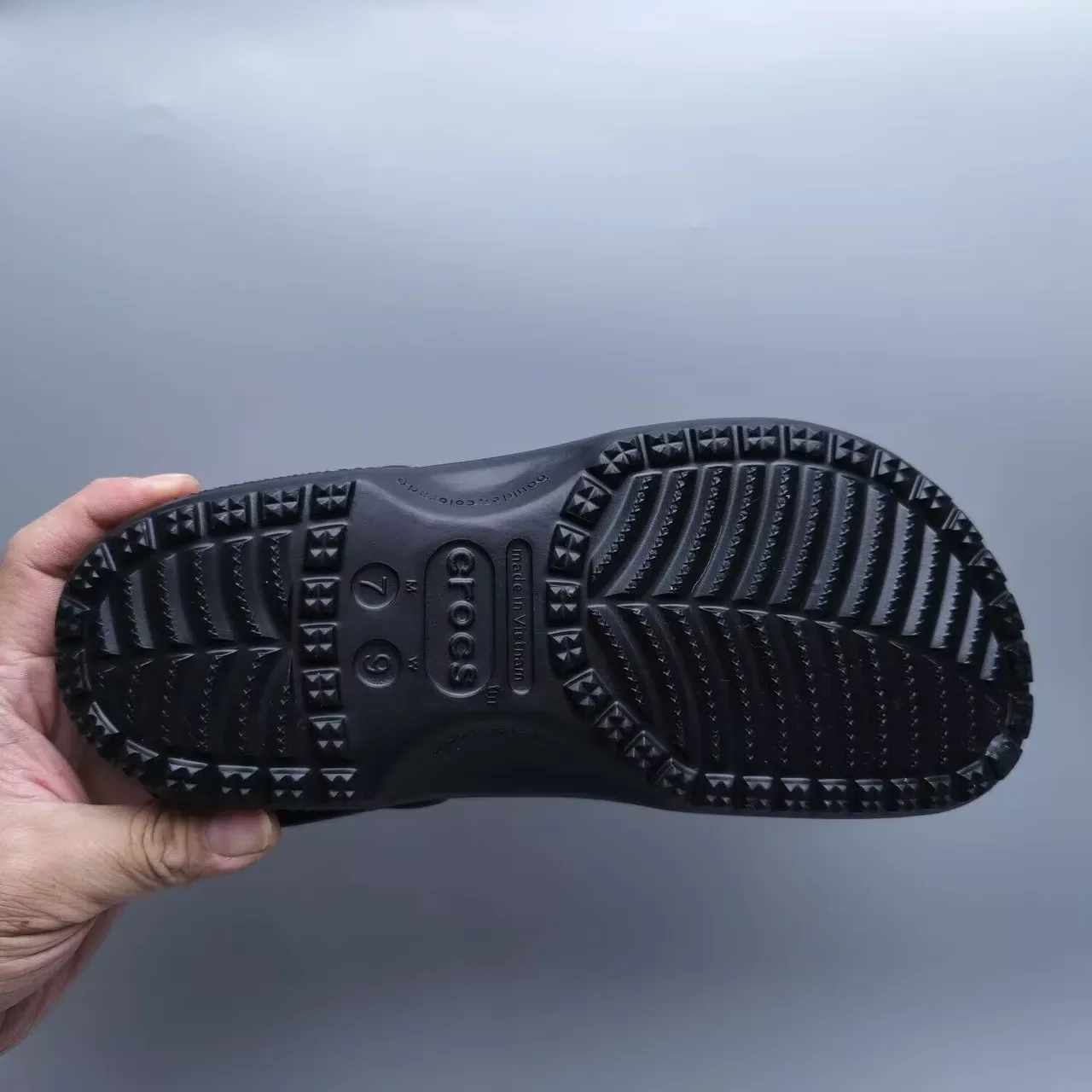 Crocs Classic Clog Black Molded Synthetic Clog 9