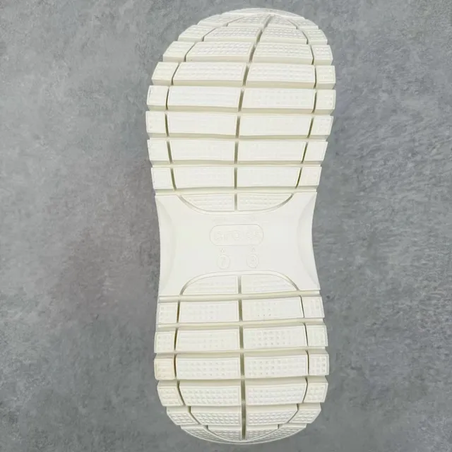 Crocs Echo Clog أوف وايت كلوج منصة 2
