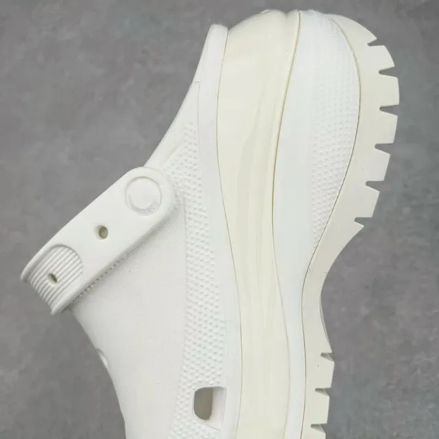 Crocs Echo Clog أوف وايت كلوج منصة 4