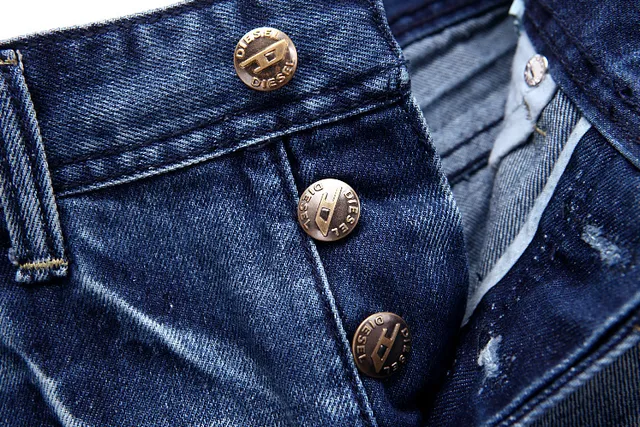 Diesel بنطال قصير جينز غسيل متوسط متضرر 16