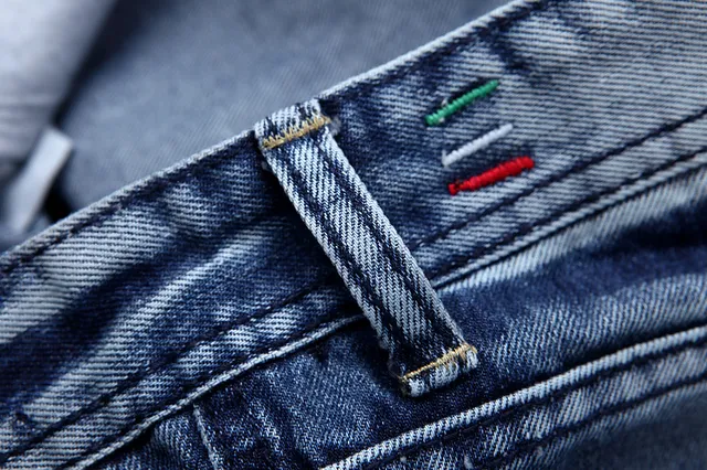 Diesel بنطال قصير جينز غسيل متوسط متضرر 19
