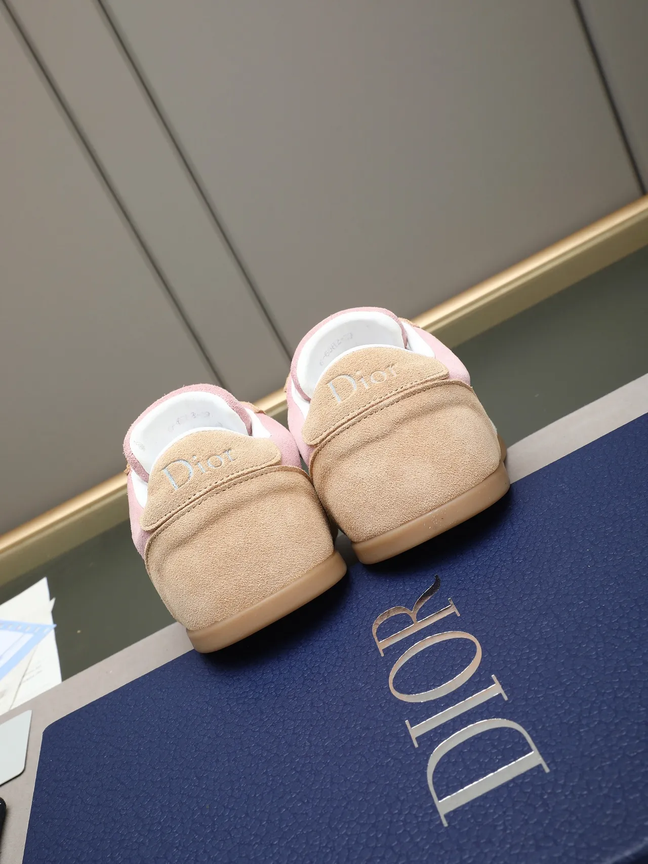 Dior B22 Pink Beige Low-Top Suede Upper Lifestyle Sneakers 3